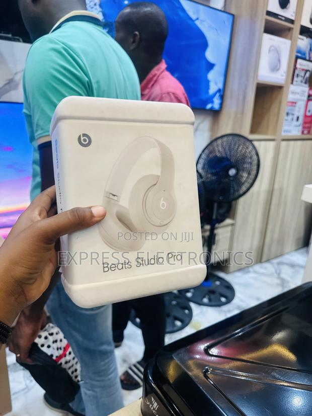 Less Expensive Beats Studio Pro · Photo 1