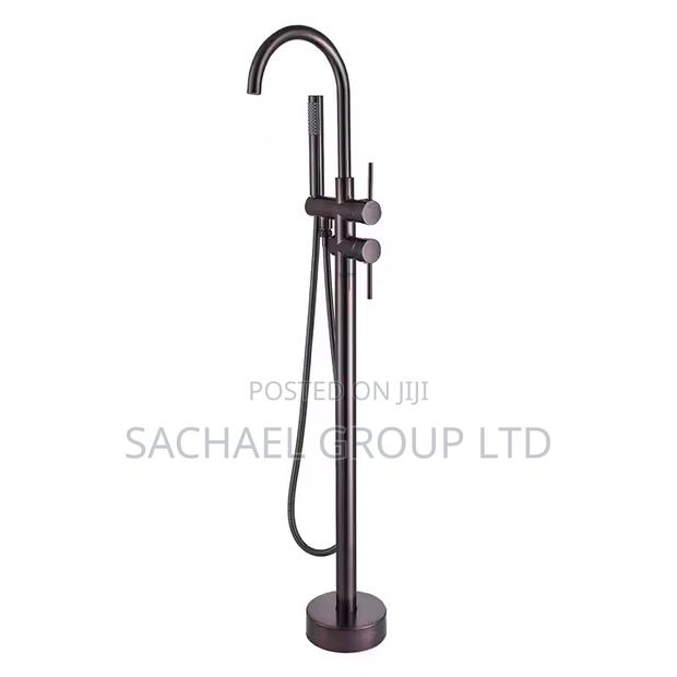Bathtub Shower Stands · Photo 1
