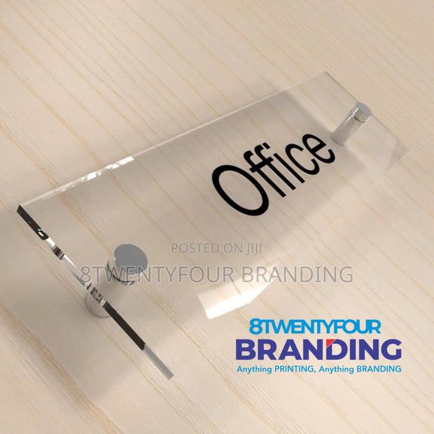 Acrylic Executive Door Sign 2x10 Inches · Photo 1