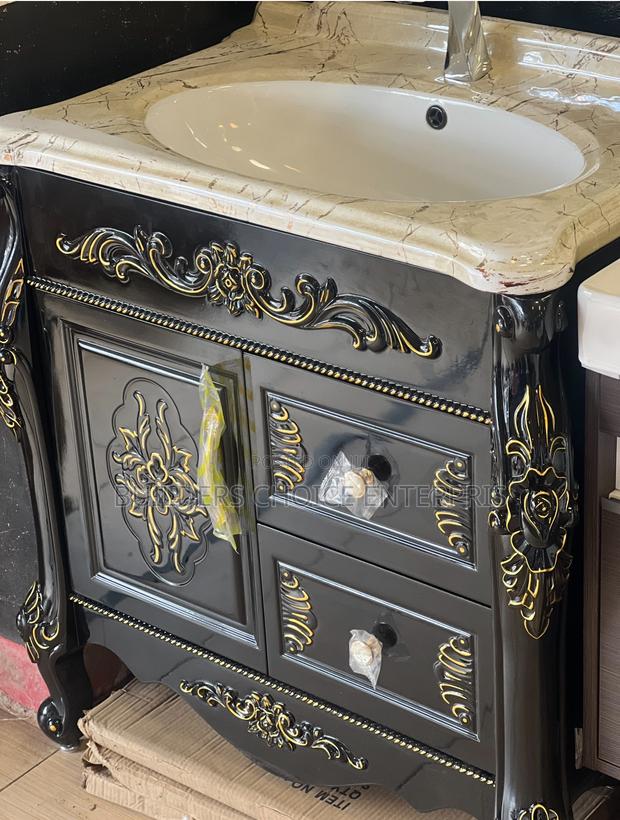 Turkish Cabinet Basin With Mirror · Photo 2