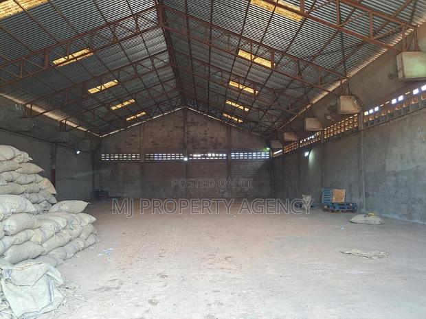 700 SQM Warehouse at Tema · Photo 1