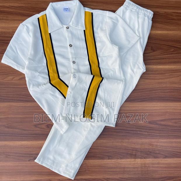 High Quality Top N Down Available in Stock · Photo 1