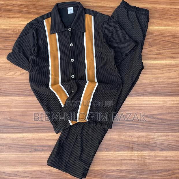 High Quality Top N Down Available in Stock · Photo 4