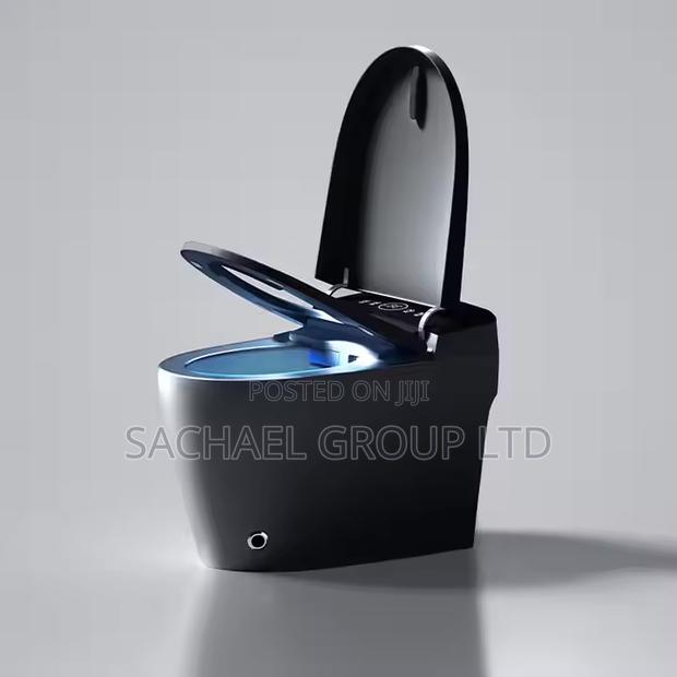 Smart Luxurious Sensor Water Closet · Photo 2