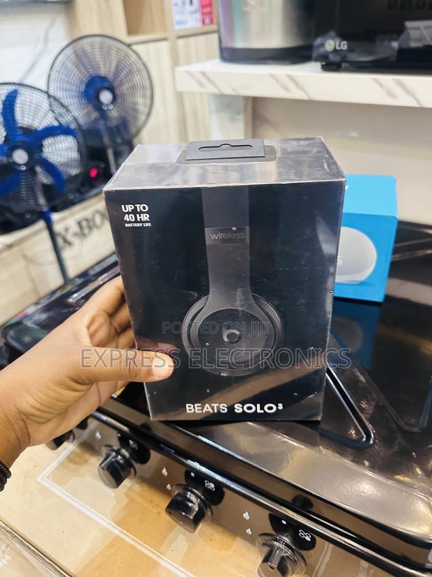 High Quality Sleek Beat Solo 3 —Headphones · Photo 1