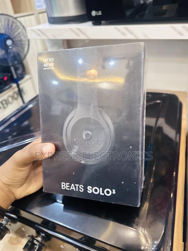 Black Beat Solo 3 —Headphone · Photo 1