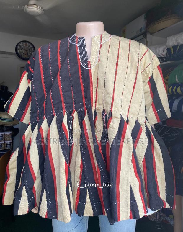 Men’S Smock · Photo 1
