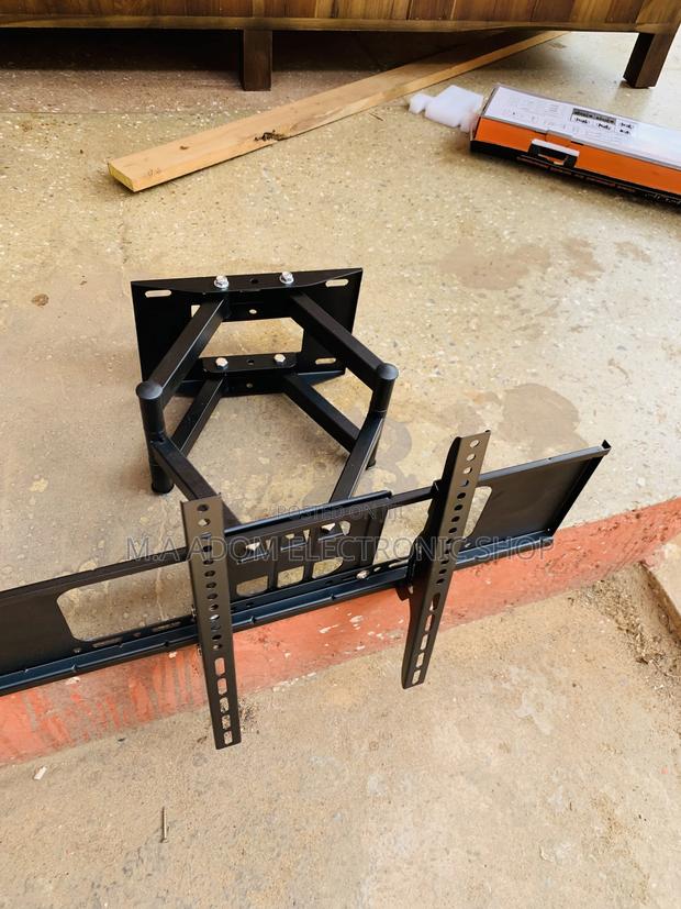 42”-80” Full Motion Adjustable Tv Mount · Photo 1