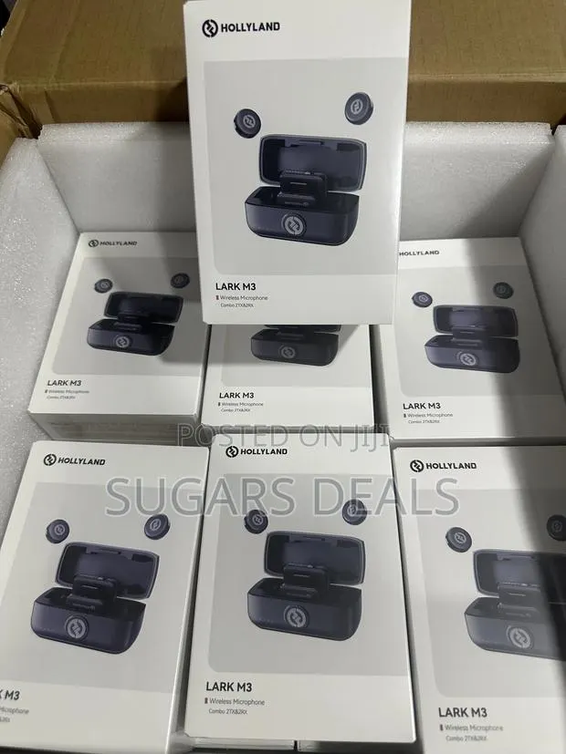 Hollyland Lark M3 Wireless Microphone Combo 2TX 2RX · Photo 1