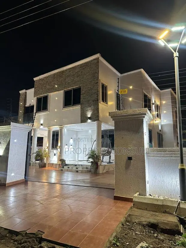 5bdrm House in Amasaman for sale · Photo 1