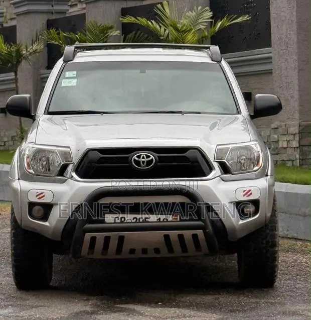 Toyota Tacoma 2014 Gray · Photo 1