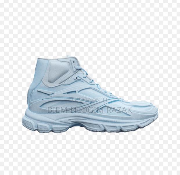High Quality Branded Reebok Sneakers Available in Stock · Photo 7