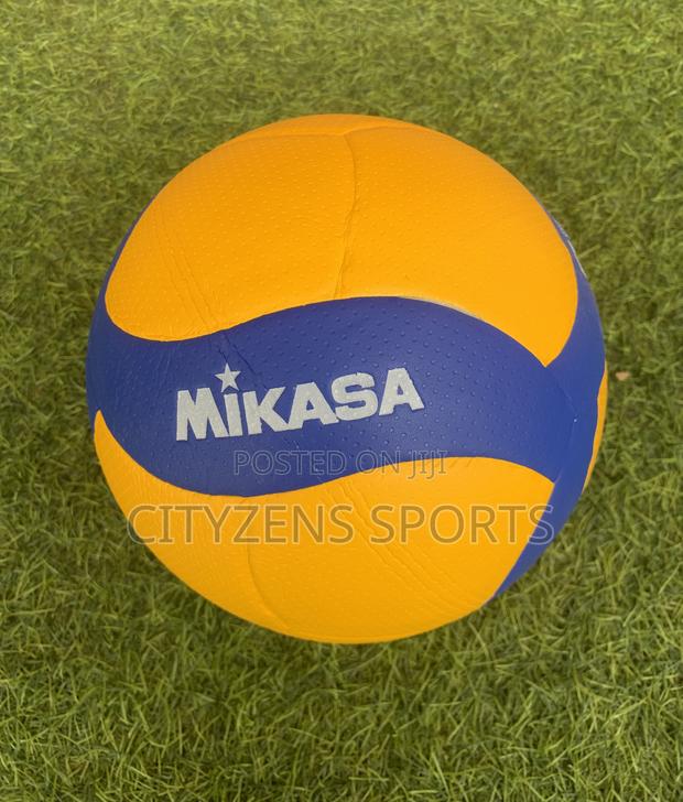 Original Mikassa Volleyball · Photo 1