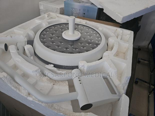 LED Shadowless Operating Lamp (Theatre Ceiling Light) OLED- · Photo 4