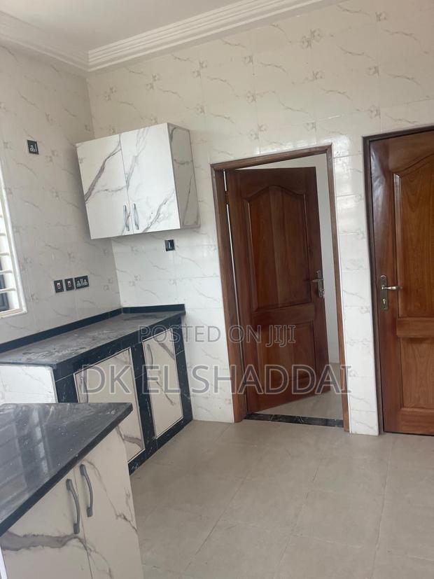 3bdrm House in Ashomang Estate for sale · Photo 8