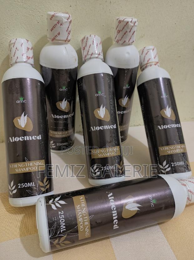 Aloemed Strengthening Shampoo · Photo 5