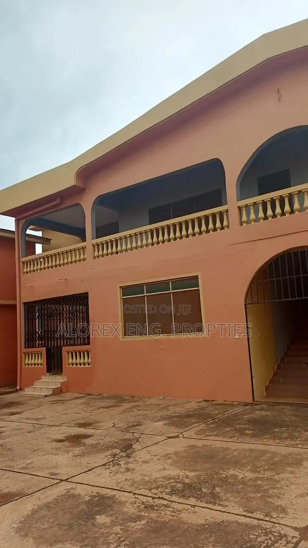 3bdrm Apartment in Barrier Area, Adenta for rent · Photo 1