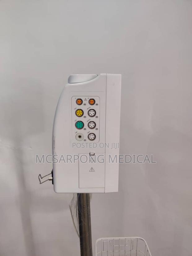 Patient Monitor With Trolley Stand · Photo 2