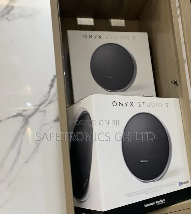 Neatly Boxed Harman Kardon Onyx Studio 9 Bluetooth Speaker · Photo 1