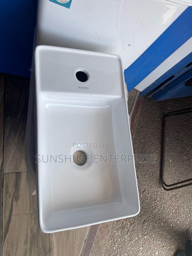 Luxury Floating Wash Hand Basin · Photo 2