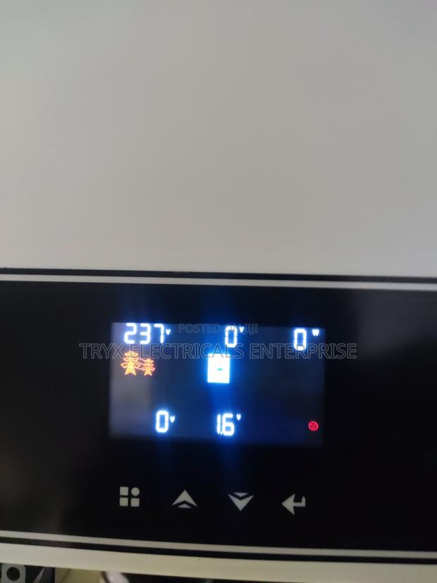 6.2kw Off-Grid Pv Hybrid Inverter · Photo 2