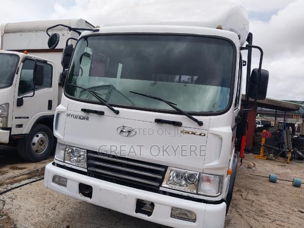 Hyundai 5ton · Photo 3