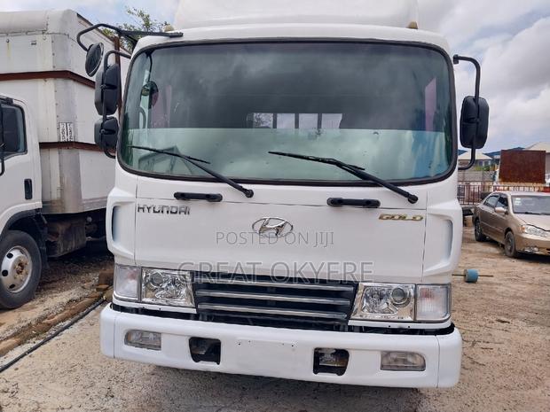Hyundai 5ton · Photo 4