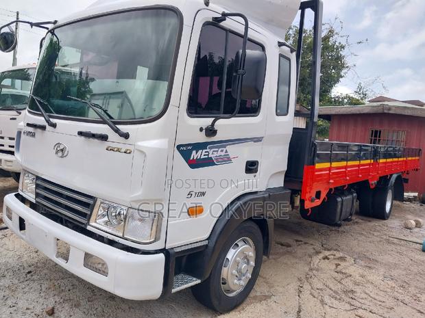 Hyundai 5ton · Photo 5