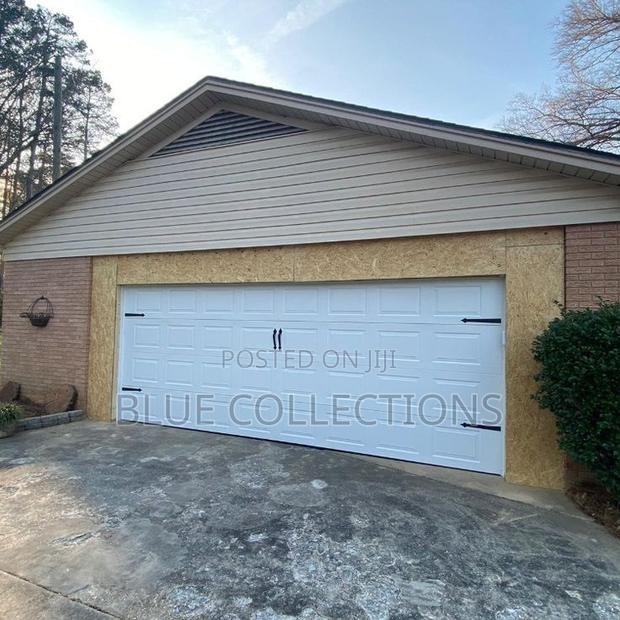 Automated Garage Door · Photo 1
