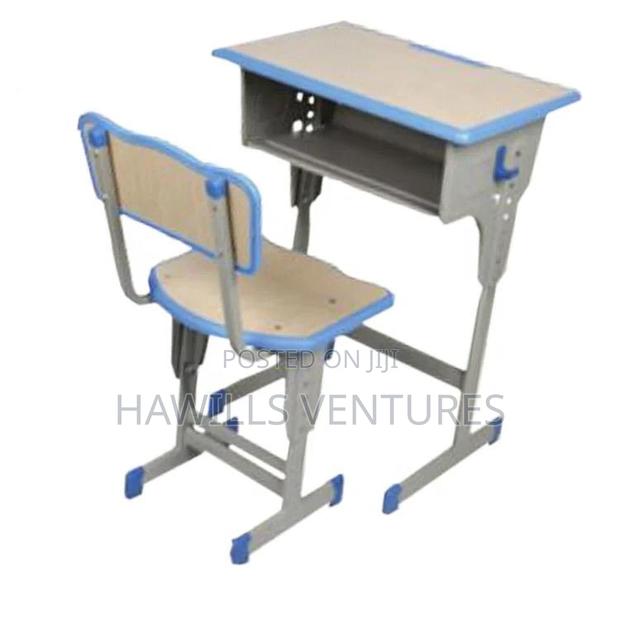 Children Table With Chair · Photo 1