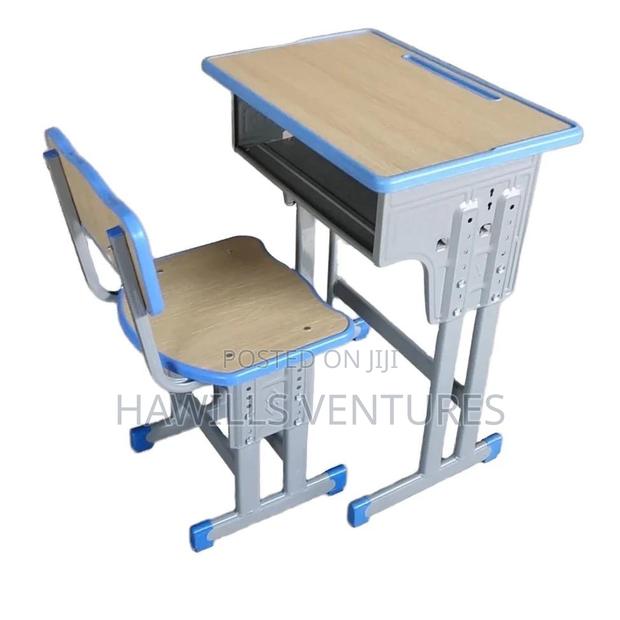 Children Table With Chair · Photo 2