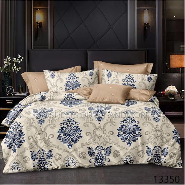 Royalty Design Duvet Set · Photo 1
