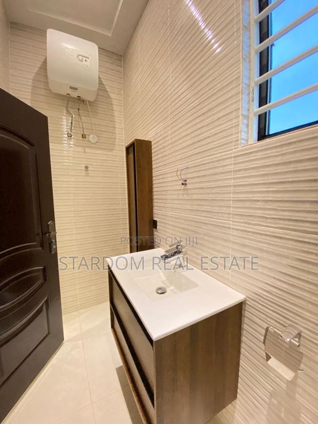 4bdrm Duplex in East Legon for sale · Photo 8