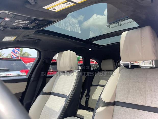 Land Rover Range Rover Velar P380 SE R-Dynamic 4x4 2019 Gray · Photo 6