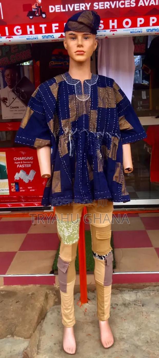 Captivating Original Quality Men's Handmade Smocks for Sale · Photo 1