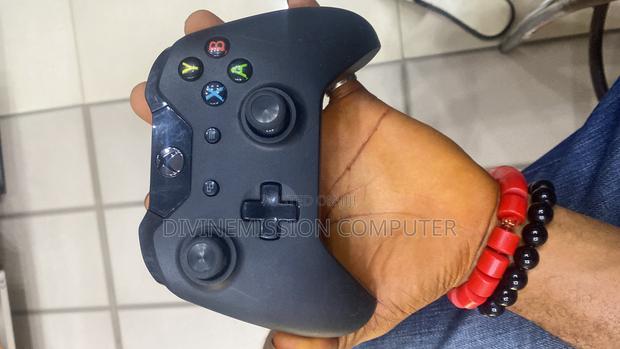 Xbox One Controller Original · Photo 1