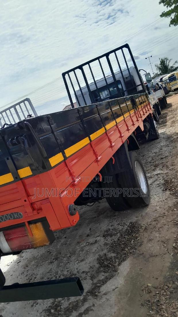 Hyundai 5 Ton Truck · Photo 2