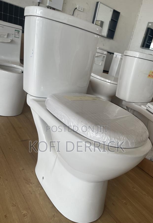 WC - Toilet Seat · Photo 1