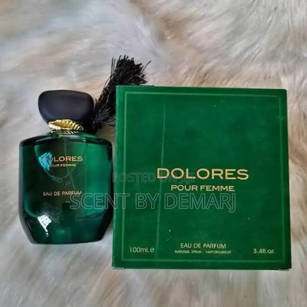 Dolores Perfume · Photo 3