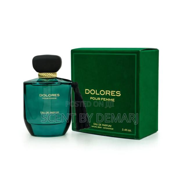 Dolores Perfume · Photo 1