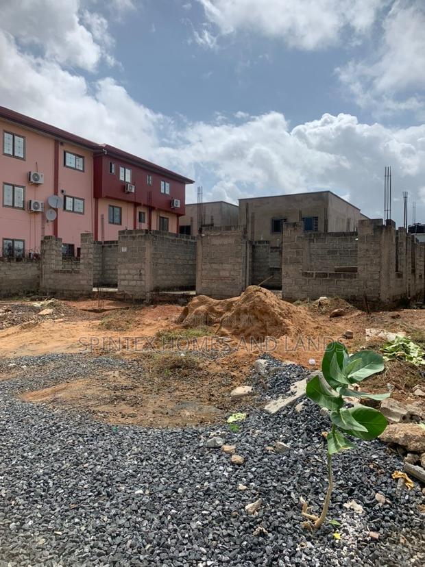 One Plot for Sale , Size 80/100 · Photo 3