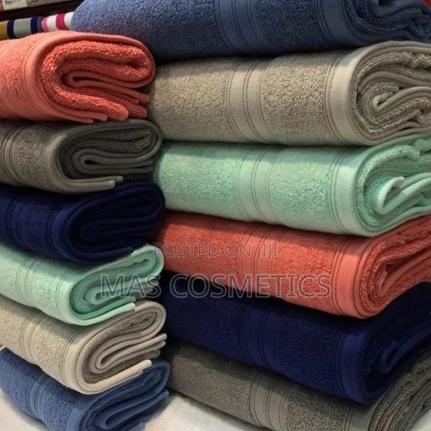 Hand Towels Saloon Size - 50cm X 90cm Only White Available · Photo 3
