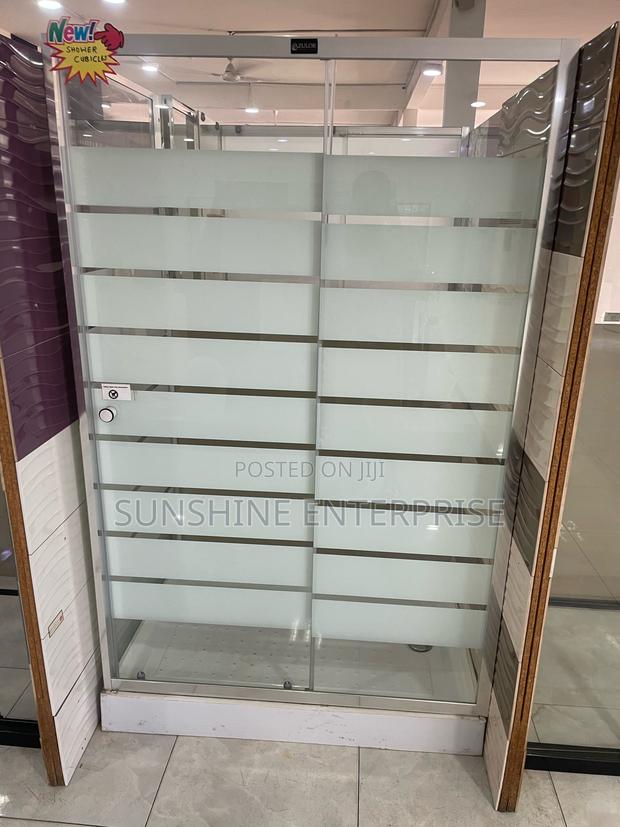 80x120 Shower Cubicle · Photo 1