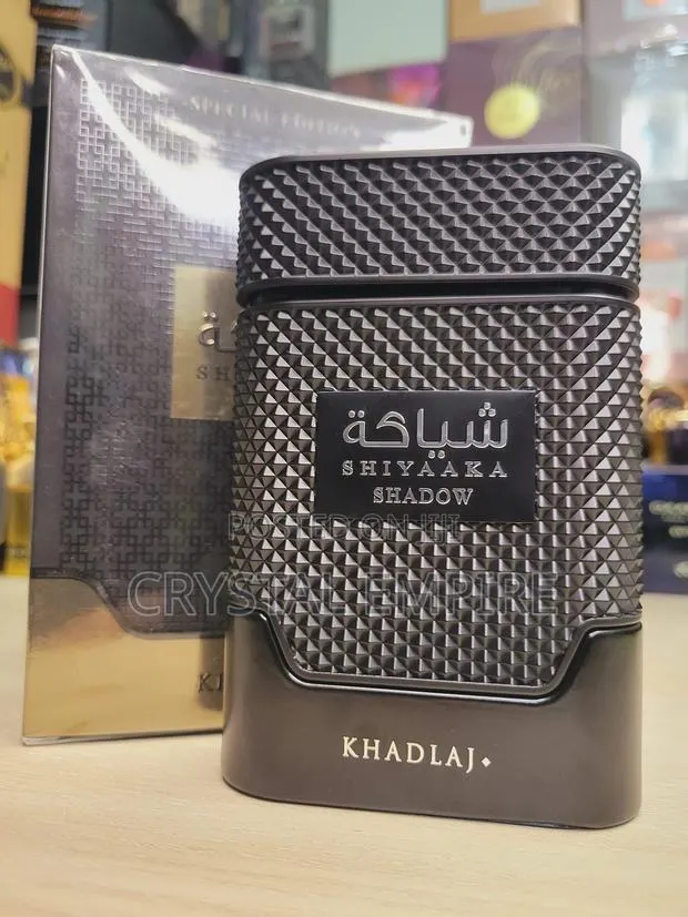 Khadlaj Shiyaaka Shadow Perfume · Photo 1