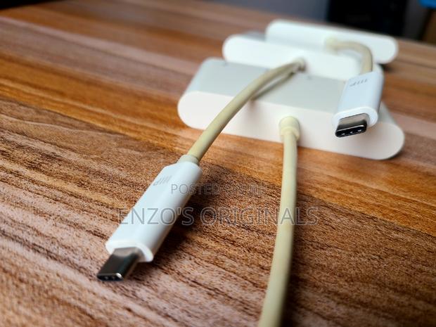 USB-C to Gigabit Lan Rj45 Ethernet + 3port USB Hub · Photo 3