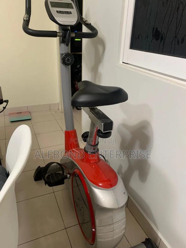 Home Gym Upright Bike · Photo 1