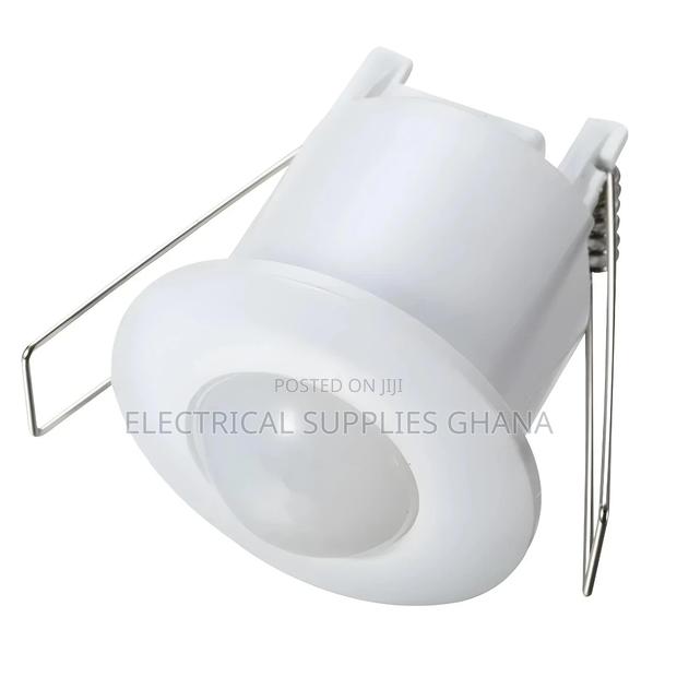 Ceiling Motion Sensor 220vac Surface/Flush Mount · Photo 2