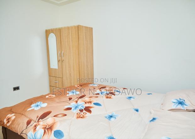 Plush One Bedroom Apartment (Short Stay) · Photo 7