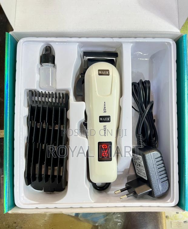 Barbering Machine Chargeable · Photo 2