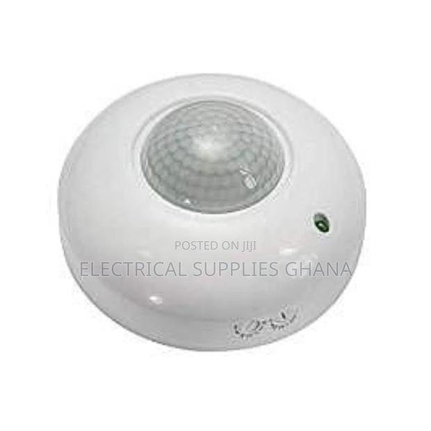 Ceiling Motion Sensor 220vac Surface/Flush Mount · Photo 4